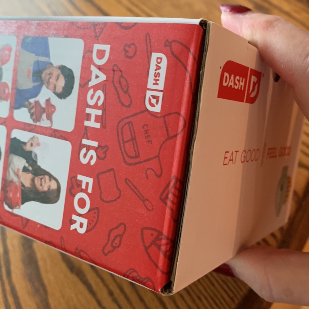 Dash Mini Waffle Maker. NIB - Picture 10 of 13